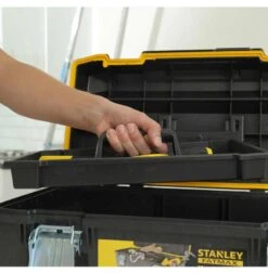 STANLEY - Boîte à Outils Etanche Fatmax - 584 X 267 X 305 Mm - Capacité Max. 20 Litres -Outil Boutique Boite a Outils Etanche Fatmax avec rangements