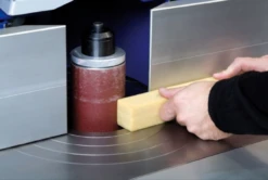 HOLZMANN - SBR203 Nettoyant Pour Bande Abrasive -Outil Boutique HOLZMANN Nettoyant pour bande abrasive SBR203 SBR203 2 1