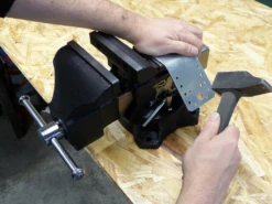 PEUGEOT - EBT125 Etau D'établi Pivotant 125 Mm -Outil Boutique PEUGEOT Etau d etabli pivotant EBT 125 100705 1